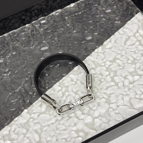 Louis Vuitton LV leather metal chain ring with engraved letters on both sides of the bracelet-3871